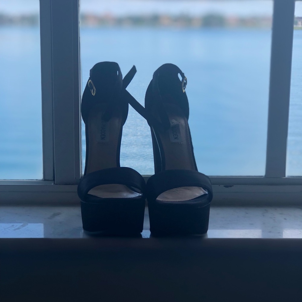 Shoes - Picture 3 of 3